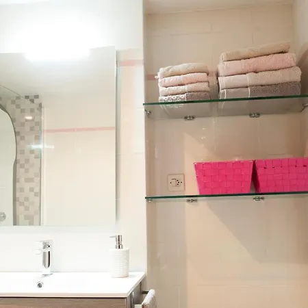 Apartamento Araceli Proximo A Clinica Oftalmologica Fdez Vega Apartmán *