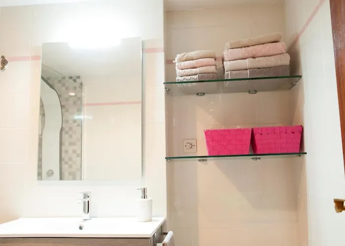 Apartamento Araceli Proximo A Clinica Oftalmologica Fdez Vega Apartman *